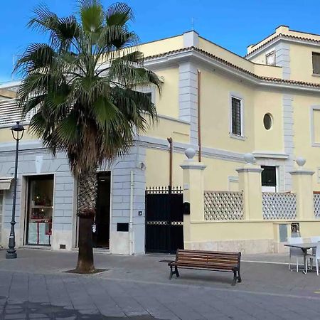 Rome, Beautiful Apartment In A Vintage Building Lido di Ostia Eksteriør billede
