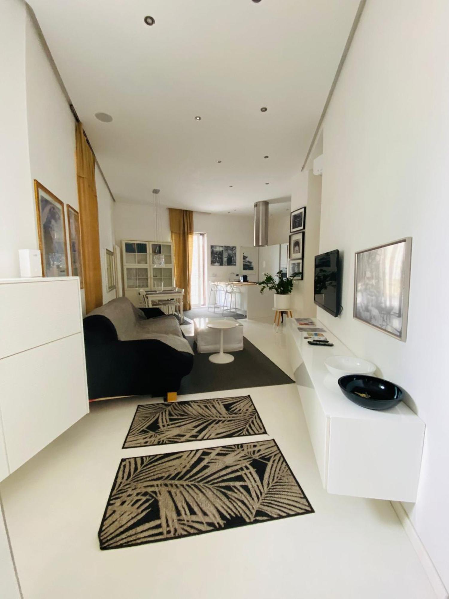 Rome, Beautiful Apartment In A Vintage Building Lido di Ostia Eksteriør billede